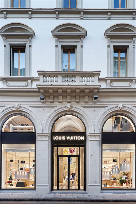 i negozi di livigno louis vuitton|louis vuitton firenze italy.